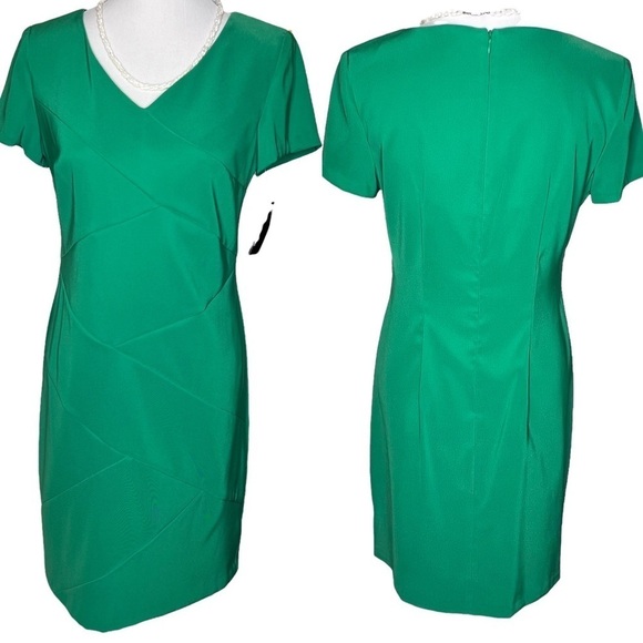 AGB Dresses & Skirts - AGB Women’s Kelly Green V-Neck Short Sleeve Knee Length Career Dress Size 8 NWT
